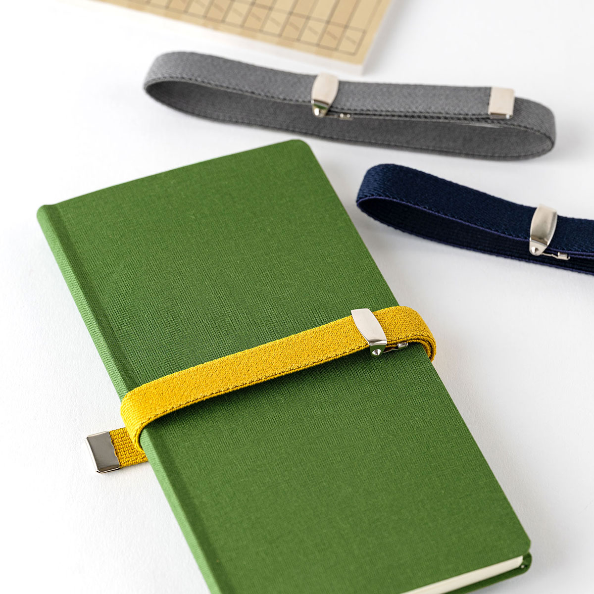 HIGHTIDE / アジャスタブルブックバンド（ネイビー・イエロー・グレー