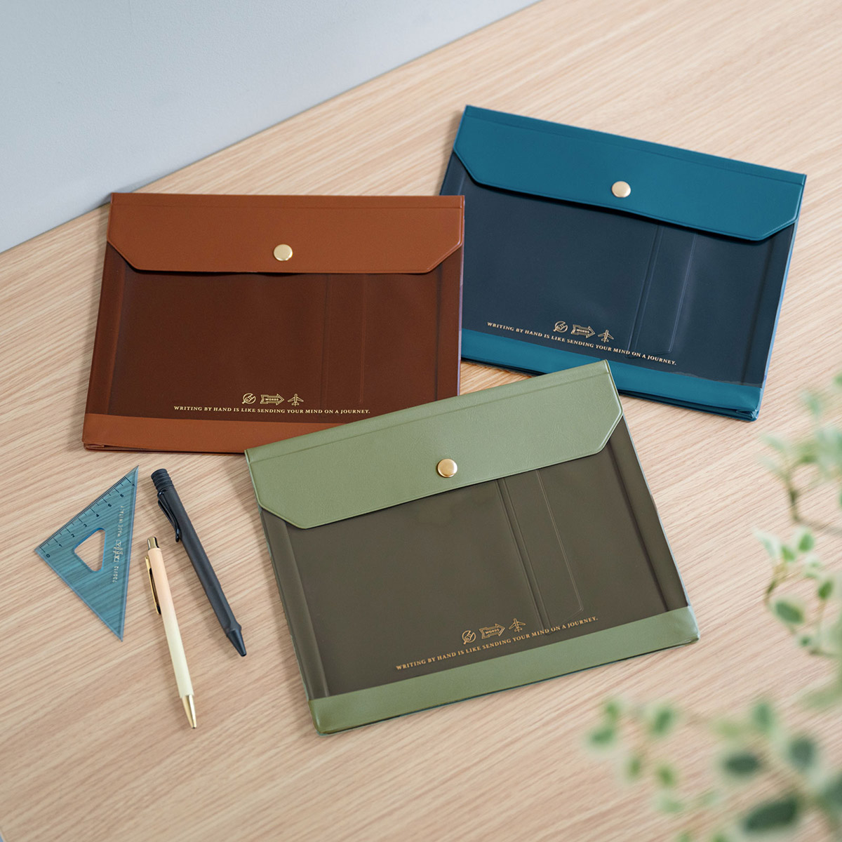 aileron / ドキュメントケース A5サイズ用 - 文具・雑貨ラインナップ