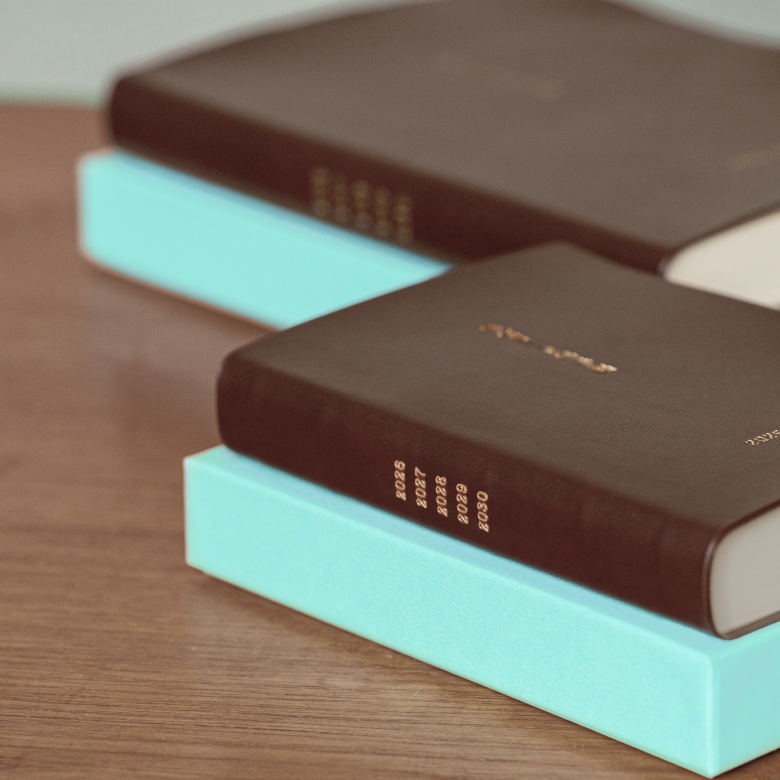 niboshi☺︎journal　0709 Hobonichi Techo Original Book & Cover - A6 English - Kyohei