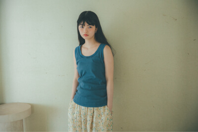 タンクトップ