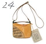 24　