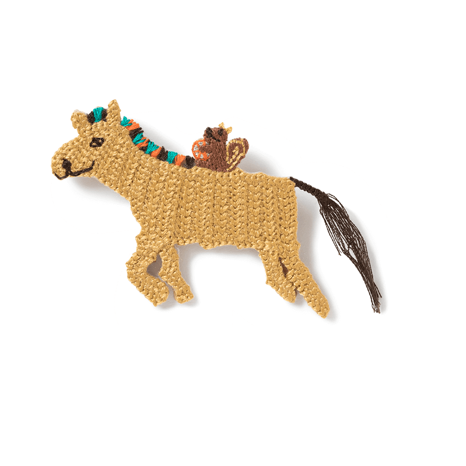 ウマとリス 横尾香央留のお直しワッペンとお直しブローチ ほぼ日刊イトイ新聞