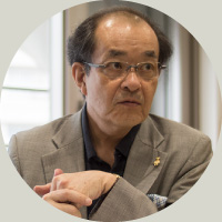 河野通和（こうの・みちかず）